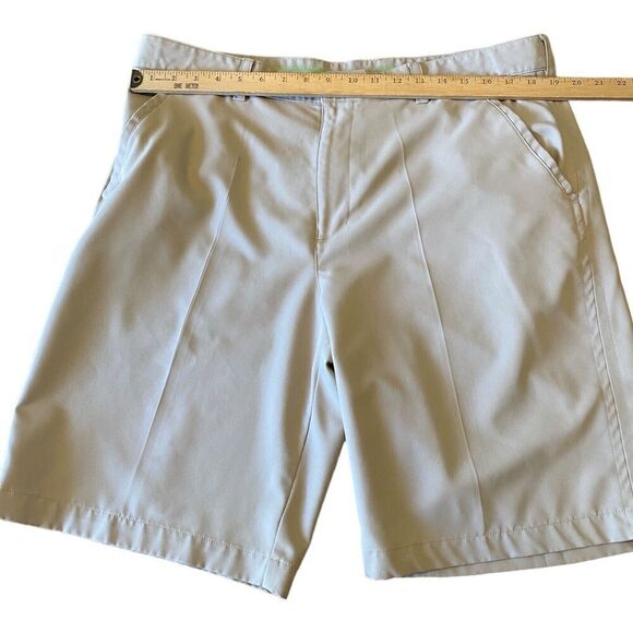 Mens Size 38 Izod Golf Shorts Tan - Picture 6 of 9